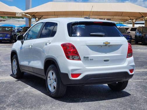 2022 Chevrolet Trax LS