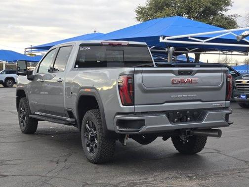 2026 GMC Sierra 2500 AT4