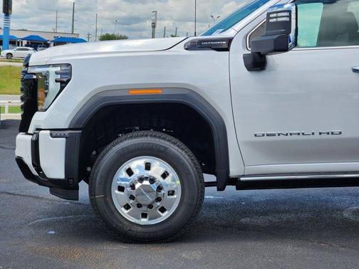 2025 GMC Sierra 3500 Denali Ultimate