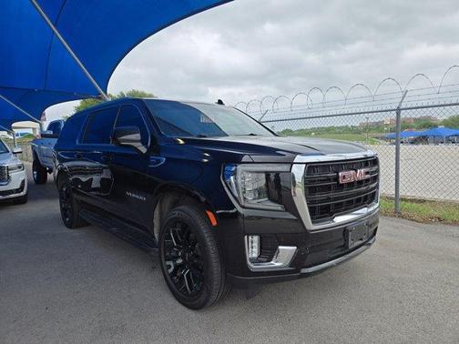 2022 GMC Yukon XL SLE
