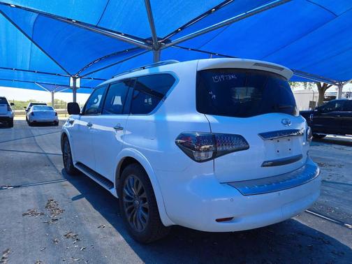 2017 INFINITI QX80 Limited