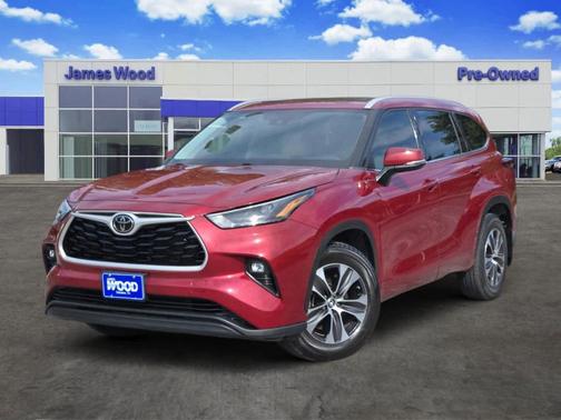 Ruby Flare Pearl 2022 Toyota Highlander XLE