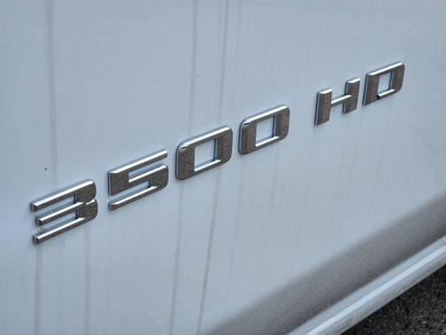 Summit White 2026 Chevrolet Silverado 3500 WT