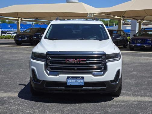2023 GMC Acadia AT4