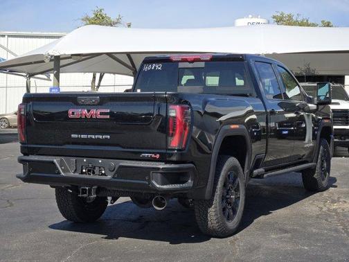 2026 GMC Sierra 2500 AT4