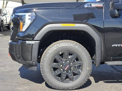 2026 GMC Sierra 2500 AT4