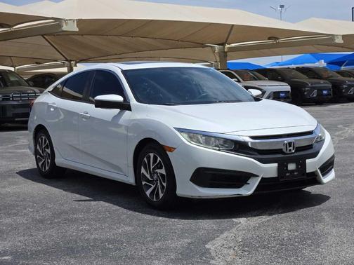 White 2017 Honda Civic EX