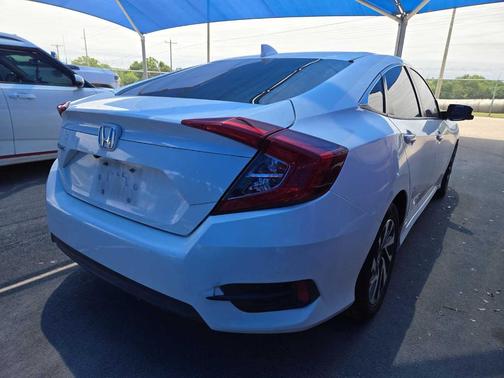 White 2017 Honda Civic EX