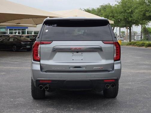 Sterling 2024 GMC Yukon XL AT4