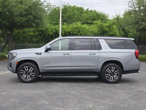 Sterling 2024 GMC Yukon XL AT4