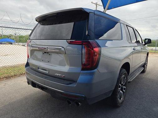 Sterling 2024 GMC Yukon XL AT4