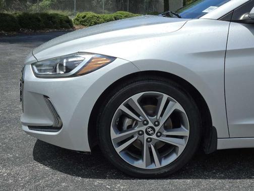 2017 Hyundai ELANTRA Limited