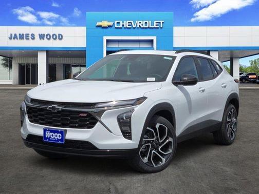 Summit White 2026 Chevrolet Trax 2RS