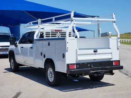 Summit White 2026 Chevrolet Silverado 2500 WT