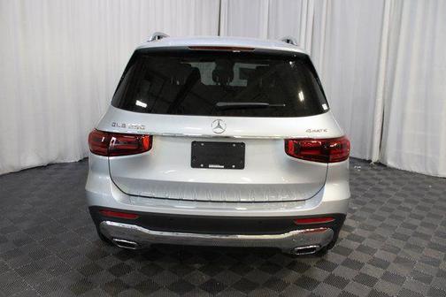 Silver Metallic 2026 Mercedes-Benz GLB 250 4MATIC