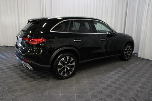 2025 Mercedes-Benz GLC 350e Base