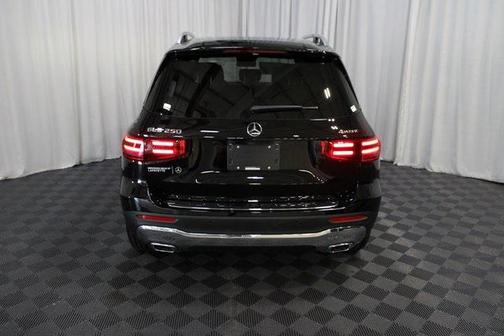 2025 Mercedes-Benz GLB 250 4MATIC