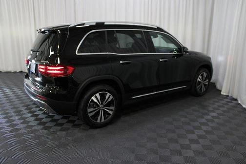 2025 Mercedes-Benz GLB 250 4MATIC