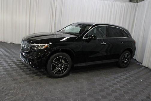 2026 Mercedes-Benz GLC 300 4MATIC
