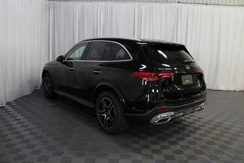 2026 Mercedes-Benz GLC 300 4MATIC