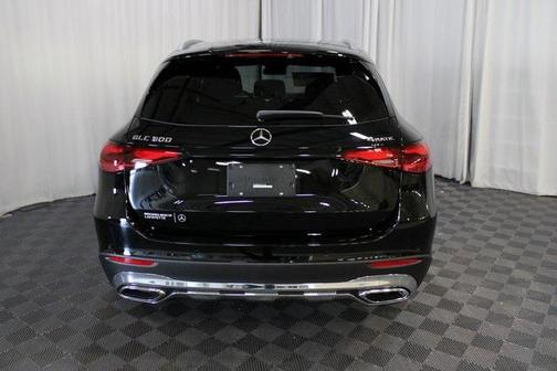 2026 Mercedes-Benz GLC 300 4MATIC