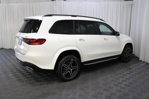 2026 Mercedes-Benz GLS 450 4MATIC