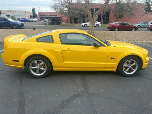 2006 Ford Mustang GT Premium