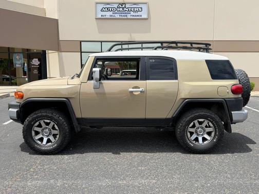 Quicksand 2014 Toyota FJ Cruiser Base