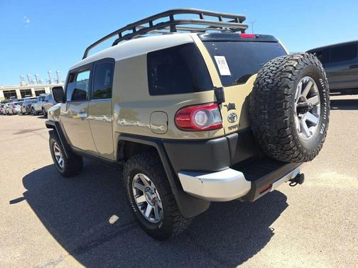 Quicksand 2014 Toyota FJ Cruiser Base