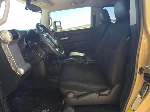 Quicksand 2014 Toyota FJ Cruiser Base