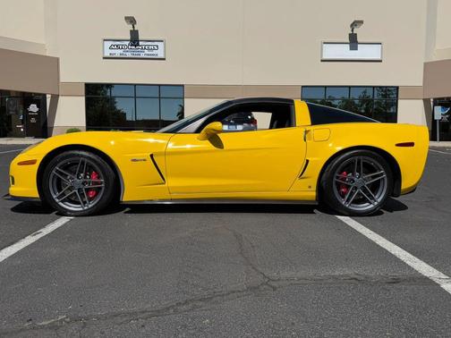 Velocity Yellow Tintcoat 2006 Chevrolet Corvette Z06