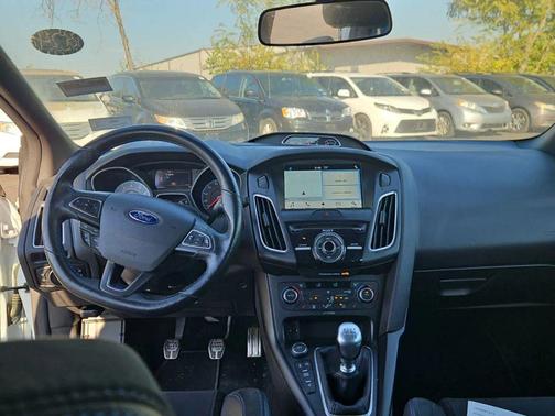 2017 Ford Focus RS Base