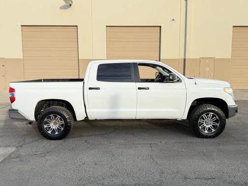 2016 Toyota Tundra SR5