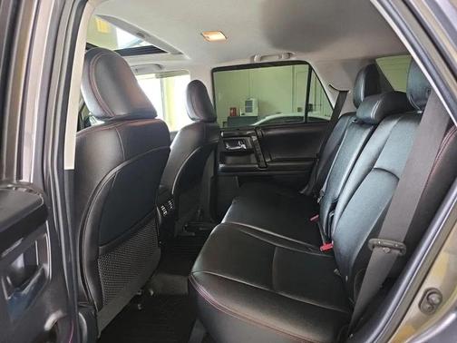 Magnetic Gray Metallic 2018 Toyota 4Runner TRD Off Road Premium