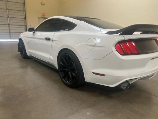 2015 Ford Mustang V6