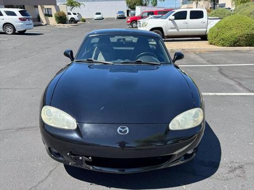 2003 Mazda MX-5 Miata LS Convertible 2D