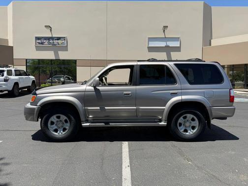 Silver 2001 Toyota 4Runner Limited