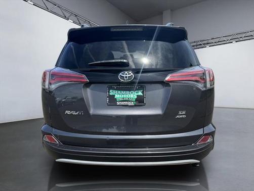 2016 Toyota RAV4 SE