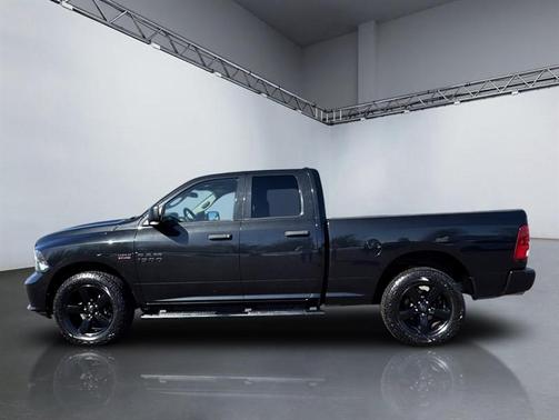2017 RAM 1500 Tradesman/Express