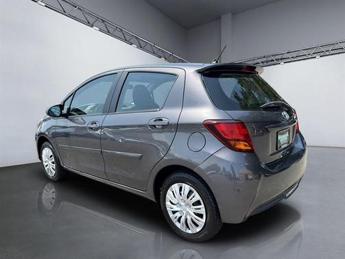 2016 Toyota Yaris L