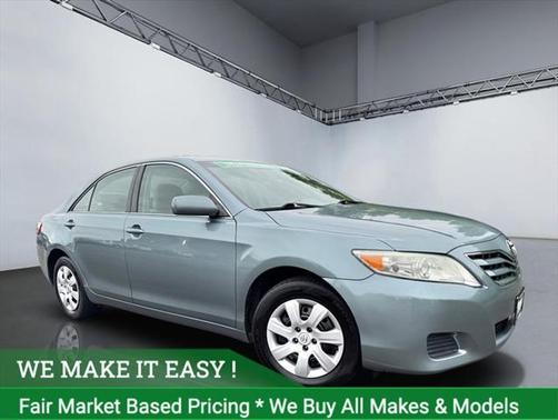 2010 Toyota Camry LE