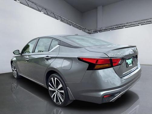 2022 Nissan Altima SR Intelligent AWD