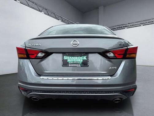 2022 Nissan Altima SR Intelligent AWD