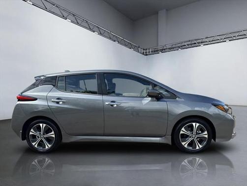 2022 Nissan Leaf SV 40 kWh