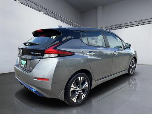 2022 Nissan Leaf SV 40 kWh