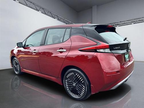 2024 Nissan Leaf SV PLUS