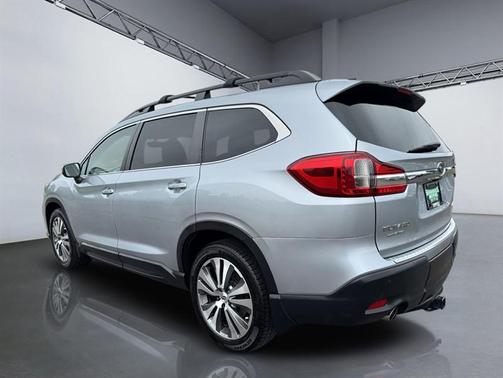 Ice Silver Metallic 2019 Subaru Ascent Premium 7-Passenger