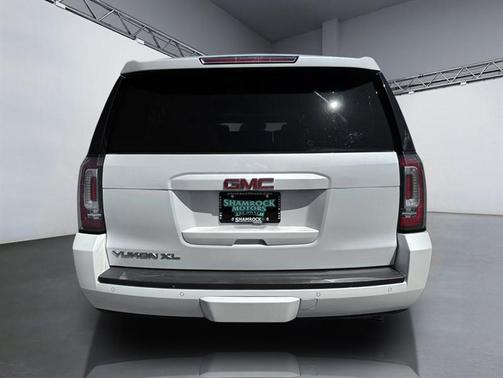 2016 GMC Yukon XL SLT