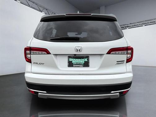 2019 Honda Pilot Touring 8-Passenger