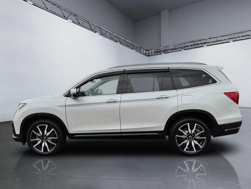 2019 Honda Pilot Touring 8-Passenger